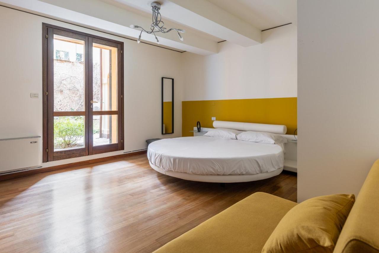 Casa Ambrosini Apartments By Wonderful Italy Bologna Bagian luar foto