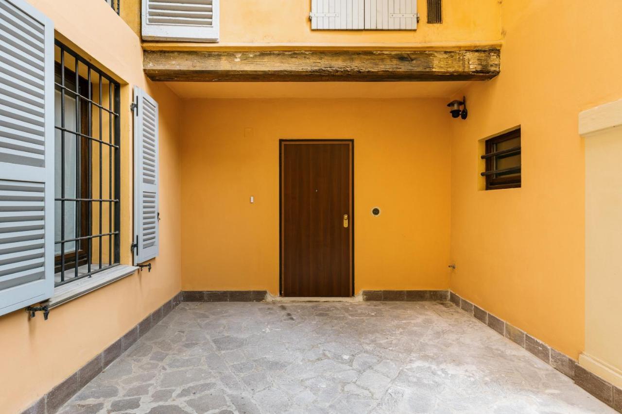 Casa Ambrosini Apartments By Wonderful Italy Bologna Bagian luar foto
