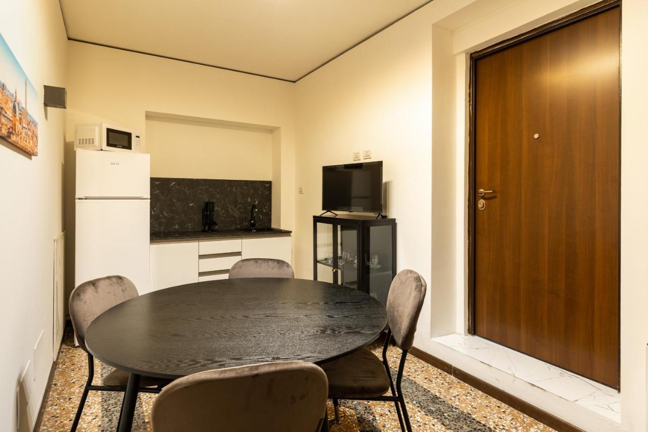 Casa Ambrosini Apartments By Wonderful Italy Bologna Bagian luar foto