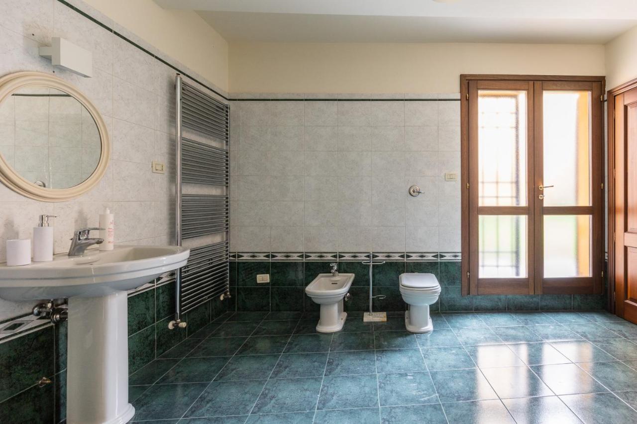 Casa Ambrosini Apartments By Wonderful Italy Bologna Bagian luar foto