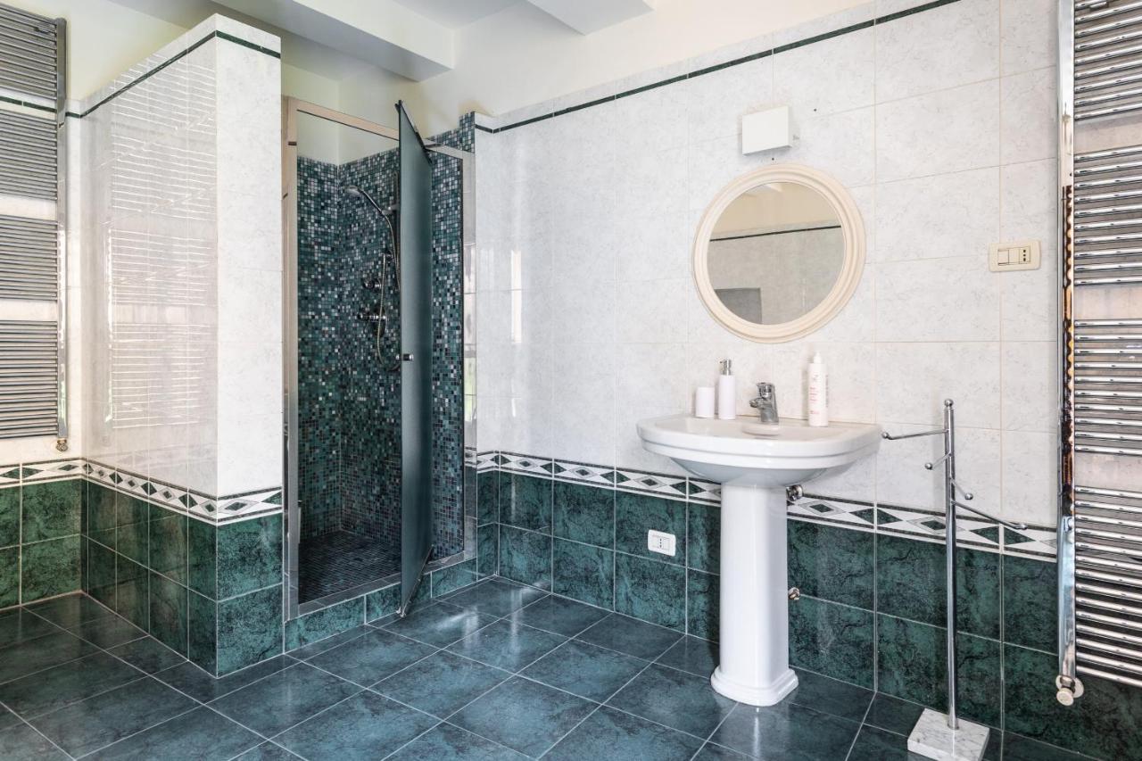 Casa Ambrosini Apartments By Wonderful Italy Bologna Bagian luar foto