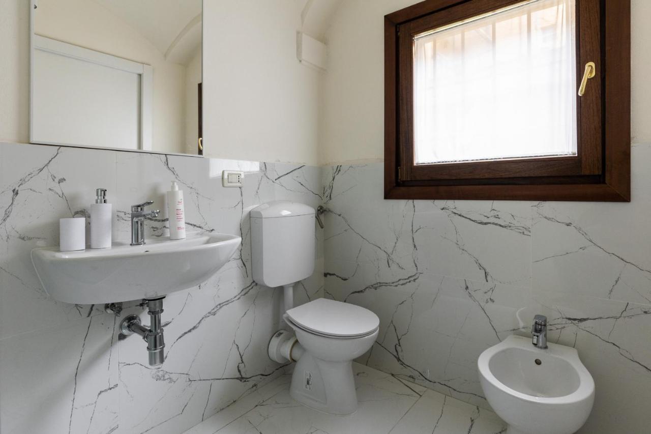 Casa Ambrosini Apartments By Wonderful Italy Bologna Bagian luar foto