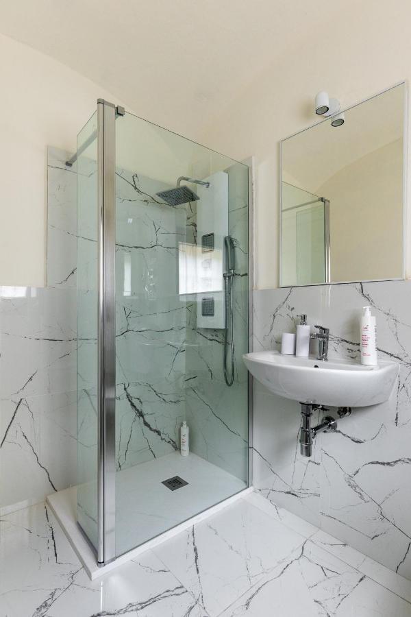 Casa Ambrosini Apartments By Wonderful Italy Bologna Bagian luar foto